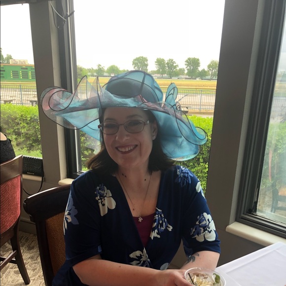 Meet your Posher, Jen - Picture 1 of 1